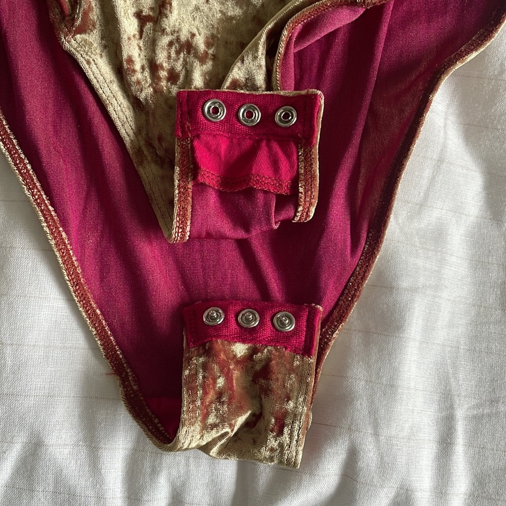 Urban Outfitters red and gold velvet bodysuit - Picture 3 of 5